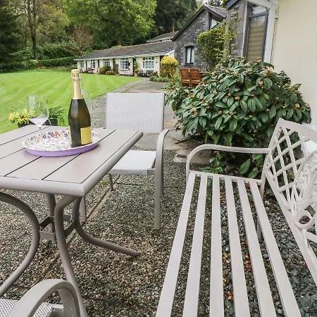 Nyaraló T'whit T'woo Windermere